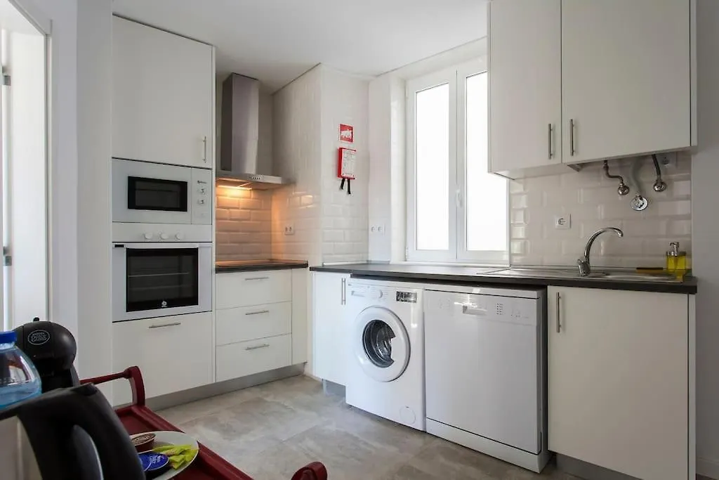 Apartamento Near The River 3 Bedrooms Flat, With Ac For 9 Lisboa Portugal