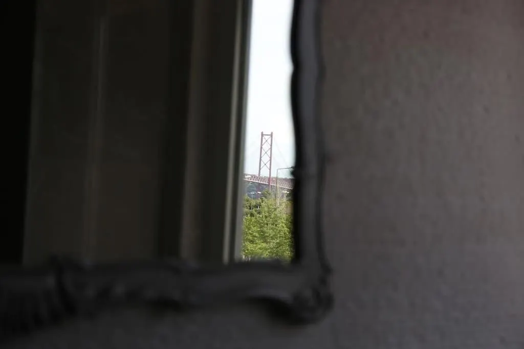 Near The River 3 Bedrooms Flat, With Ac For 9 Lisboa 0*,  Portugalsko